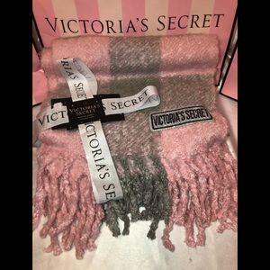 Victoria Secret Scarf Super Soft Sparkle Logo